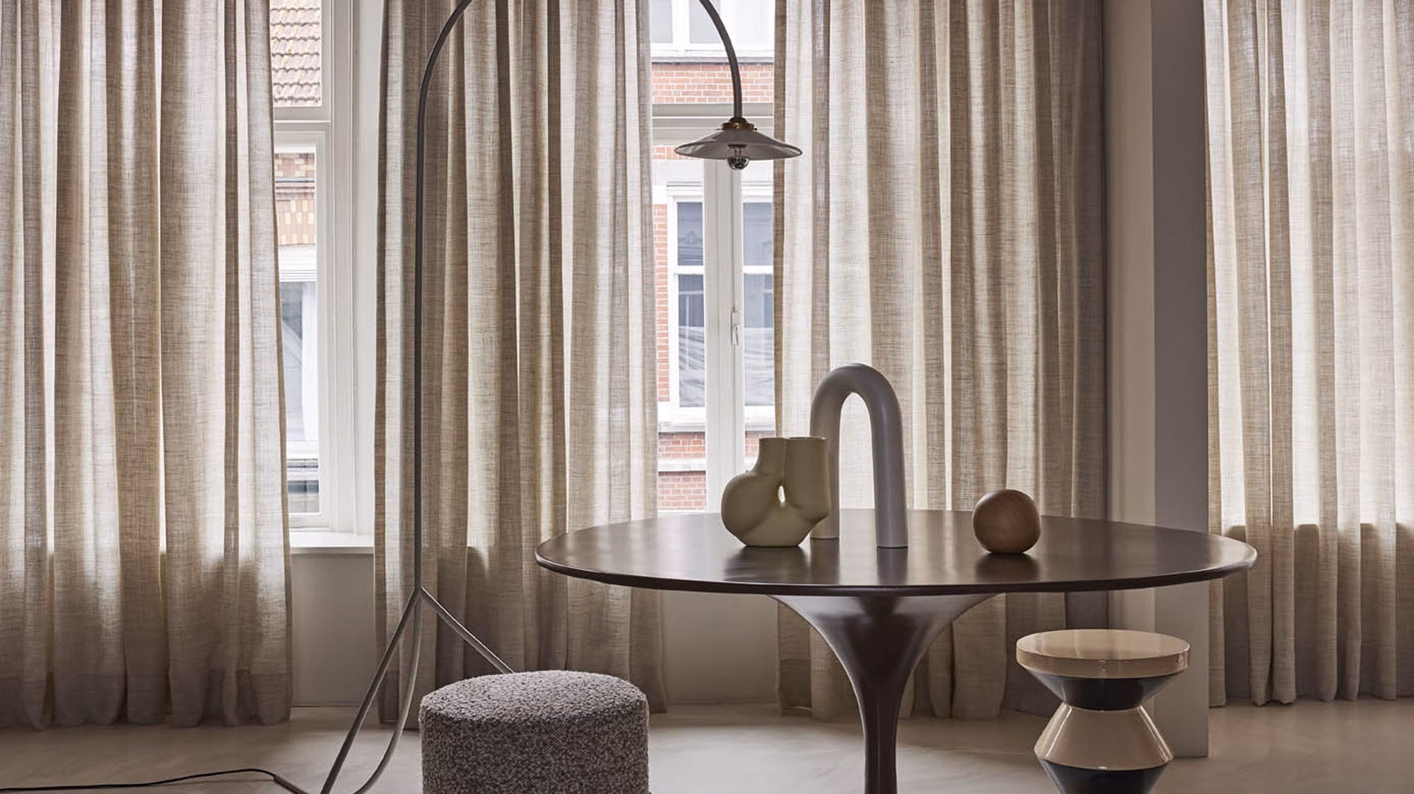 Svenska KJ website by Ludbrook Agency room set 041